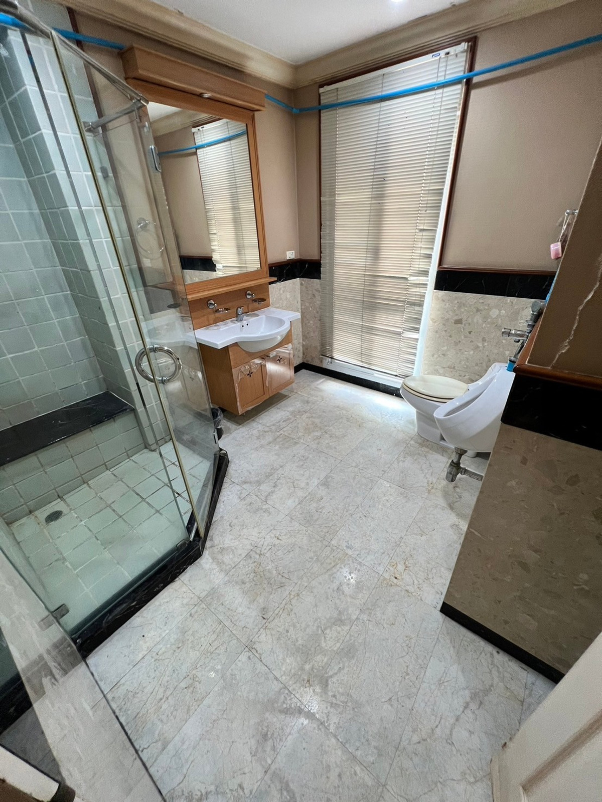 ให้เช่าบ้านปิ่นเกล้า จรัญสนิทวงศ์ : บ้านเดี่ยว 107ตรว. 5ห้องนอน 5ห้องน้ำ มีห้องแม่บ้าน หมู่บ้าน ลัดดารมย์ ปิ่นเกล้า