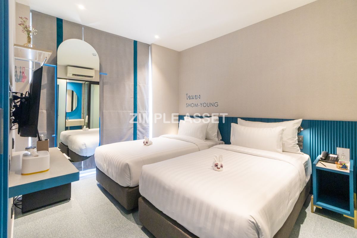 For RentLadprao, Central Ladprao : Line ID: @zimple_asset  Newly hotel for only Ladies! 1, near MRT Lat Phrao, beautifully decorated, safe, and convenient to transportation.