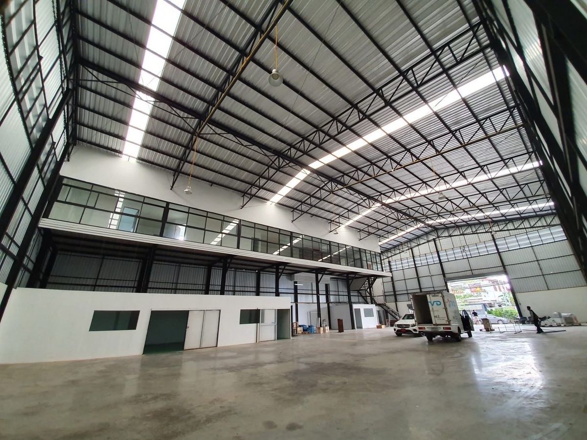 ให้เช่าโกดังนวมินทร์ รามอินทรา : ให้เช่า โกดัง พื้นที่ 1,300 ตารางเมตร ถนน วัชรพล รามอินทรา ใกล้ เสถียรธรรมสถาน และทางด่วนพิเศษ สะดวกการเดินทาง