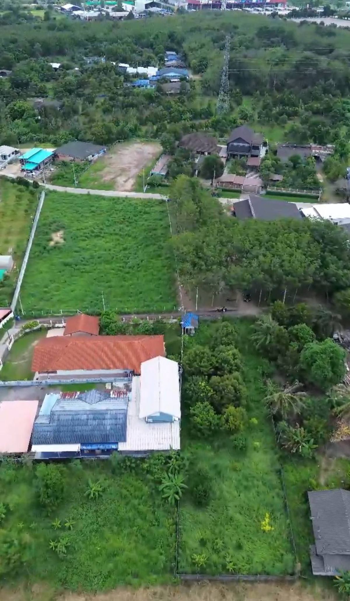 ขายที่ดินจันทบุรี : ที่ดินแปลงสวย ทำเลดี ใกล้สุขุมวิทบรรยากาศดี ลมเย็น วิวโล่งสบาย