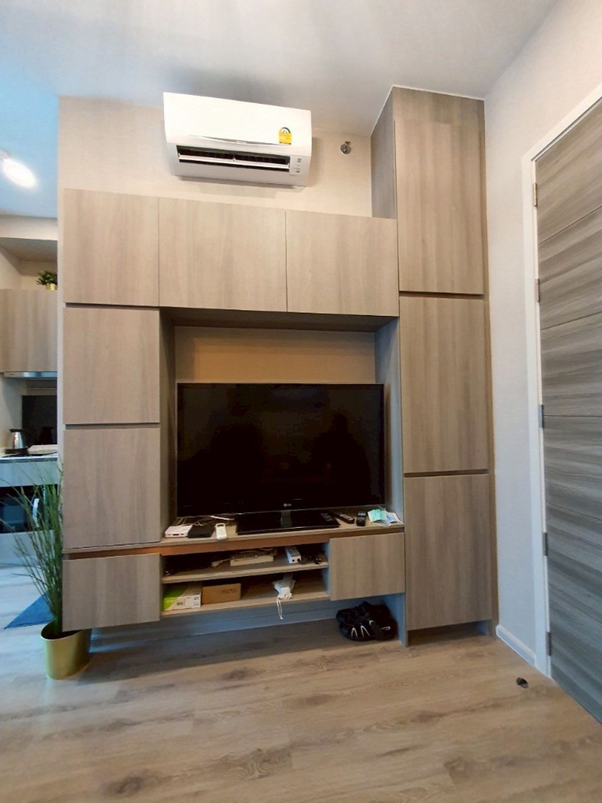 For SaleCondoRamkhamhaeng, Hua Mak : ✅ S-KBR250 ✅ Line : @p2nproperty