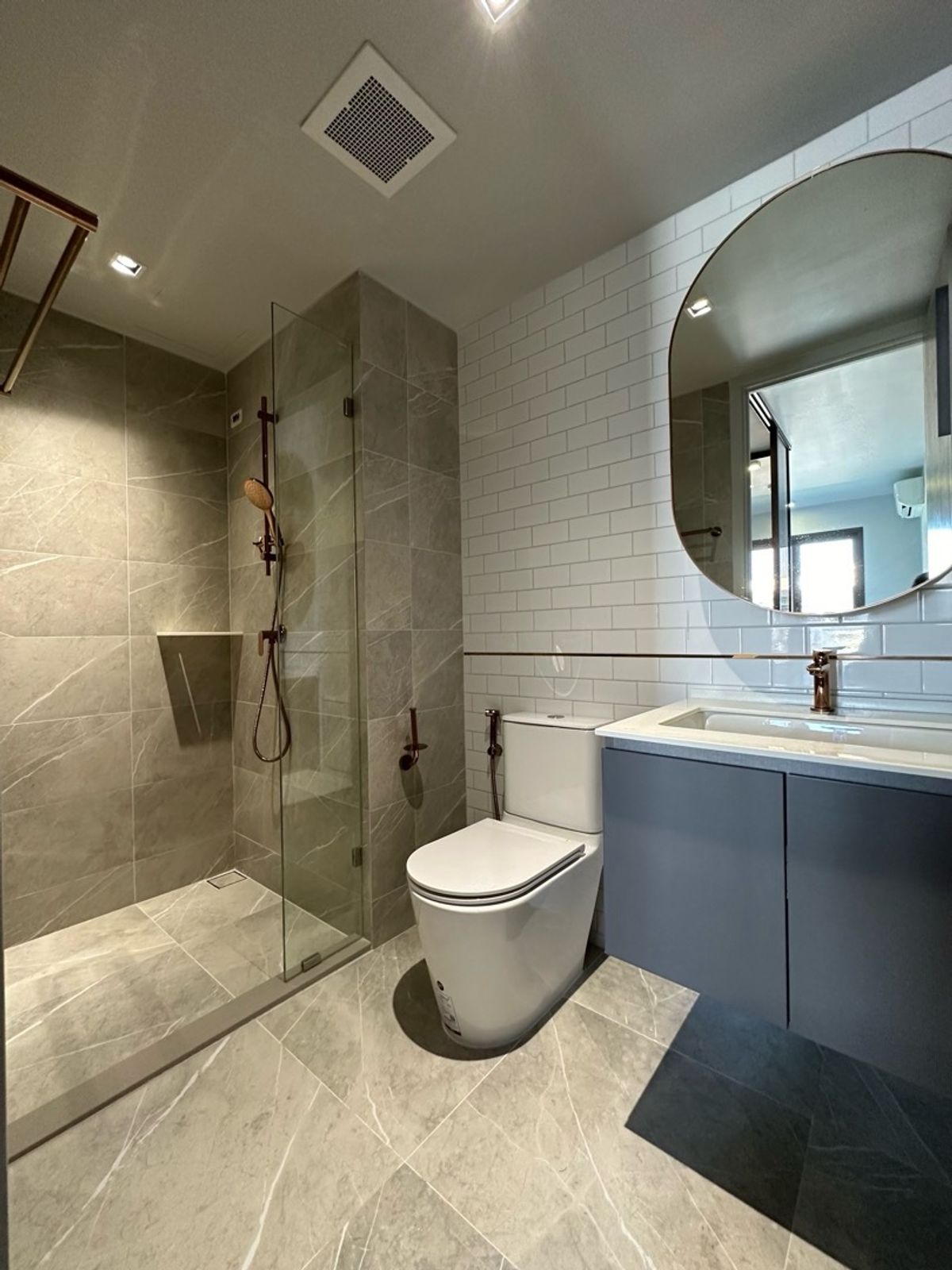 ขายคอนโดสุขุมวิท อโศก ทองหล่อ : 🎉🎊🎁Sale 1 Bed 3.99MB ✅🎁🎊🎉