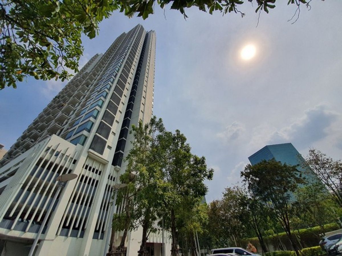 For SaleCondoKasetsart, Ratchayothin : ✨ For Sale: Wind Ratchayothin Condo ✨ 💰 Only 3,550,000 THB
