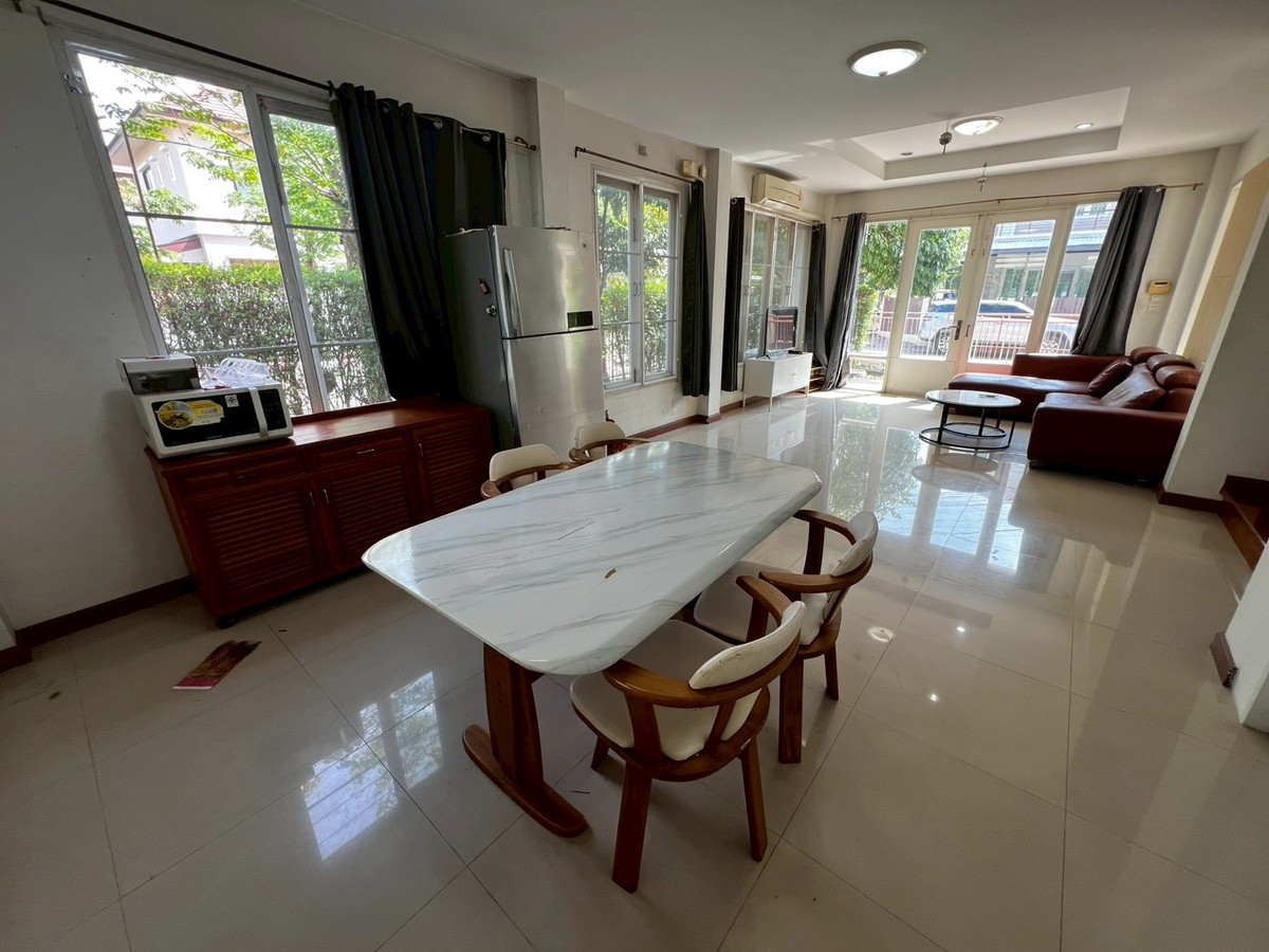 ให้เช่าบ้านพระราม 5 ราชพฤกษ์ บางกรวย : บ้านเดี่ยว พื้นที่เยอะ ครัวใหญ่มาก จดบริษัทได้ เลี้ยงสัตว์ได้ อยู่หลัง เซ็นทรัล เวสต์วิลล์ 4 ห้องนอน 3 ห้องน้ำ