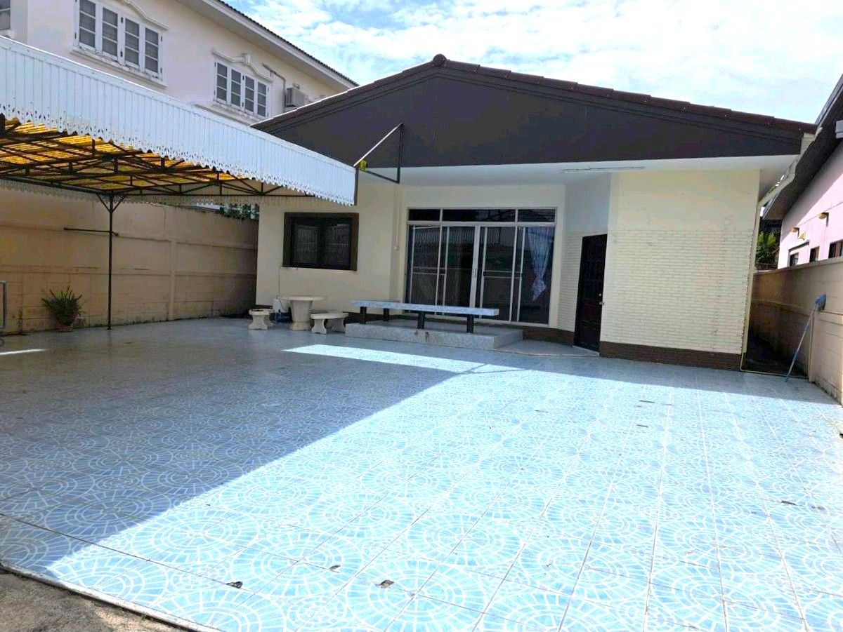 For RentHouseChokchai 4, Ladprao 71, Ladprao 48, : H0746♛For rent, detached house, 4 bedrooms⚝Lat Phrao-Chok Chai 4♜MRT Chokchai 4∞099-5919653,065-9423251▚Line@sureresidence