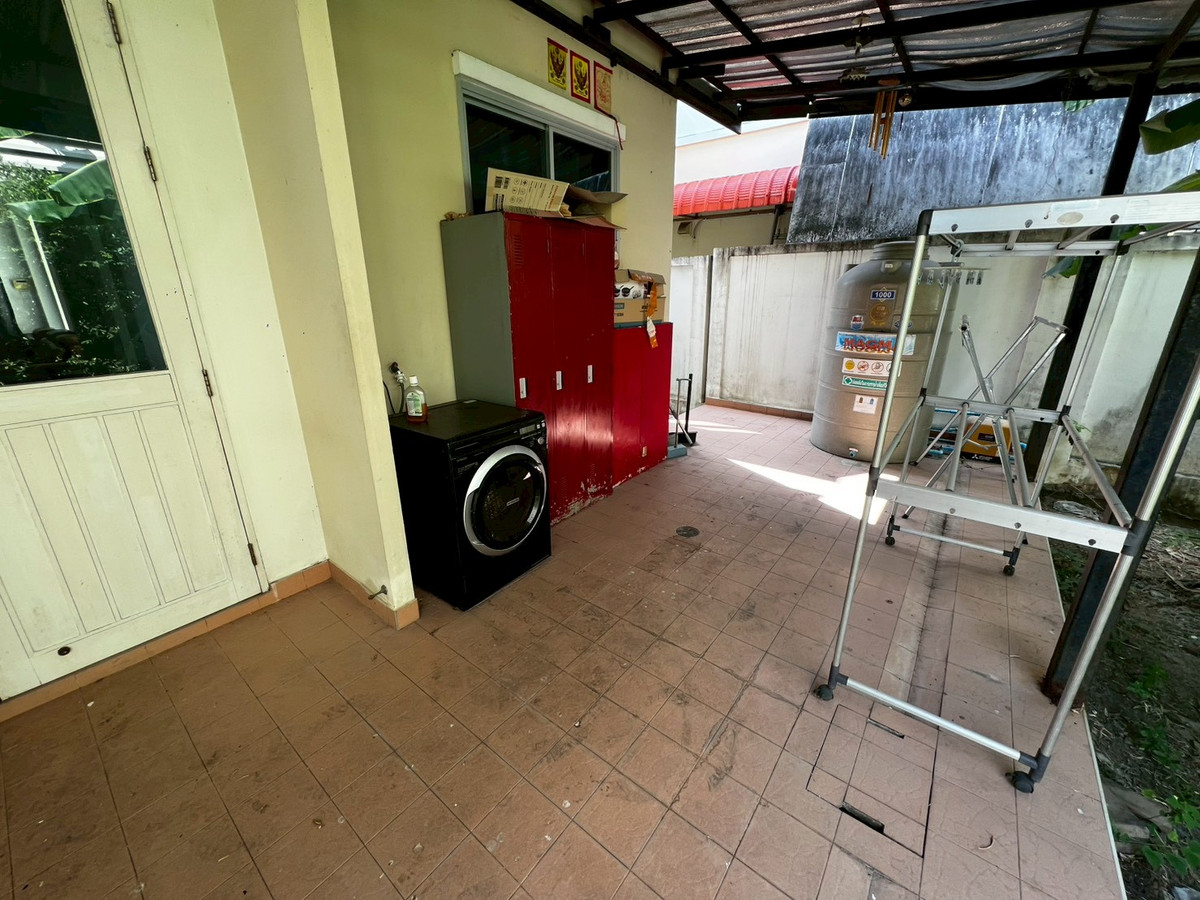 ให้เช่าบ้านพระราม 5 ราชพฤกษ์ บางกรวย : บ้านเดี่ยว พื้นที่เยอะ ครัวใหญ่มาก จดบริษัทได้ เลี้ยงสัตว์ได้ อยู่หลัง เซ็นทรัล เวสต์วิลล์ 4 ห้องนอน 3 ห้องน้ำ