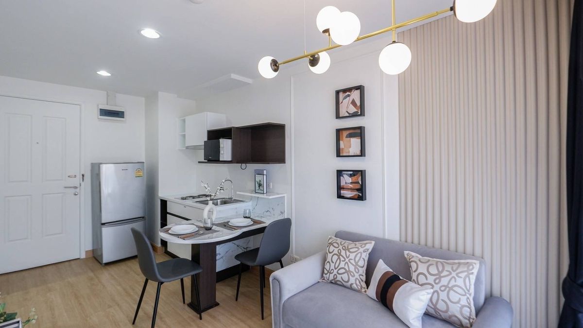 For SaleCondoKaset Nawamin,Ladplakao : For sale 🔴💥💎Baan Navatara Kaset-Nawamin 🔴 Completely renovated Taken from a real room Got everything as in the picture.