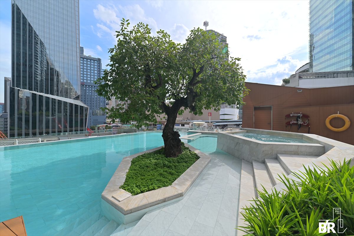 For SaleCondoSukhumvit, Asoke, Thonglor : 🌟 Super Luxury Unit,Best Price, Fully Furnished Marque Sukhumvit, Near BTS Phrom Phong🌟