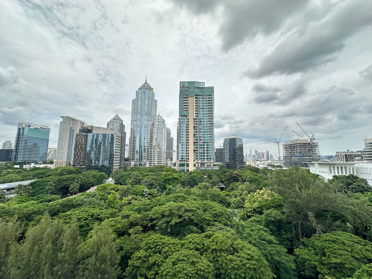 ให้เช่าคอนโดวิทยุ ชิดลม หลังสวน : คอนโดหรู ลิฟต์ส่วนตัว วิวสถานทูตสุดร่มรื่น ที่สินธร เรสซิเดนซ์