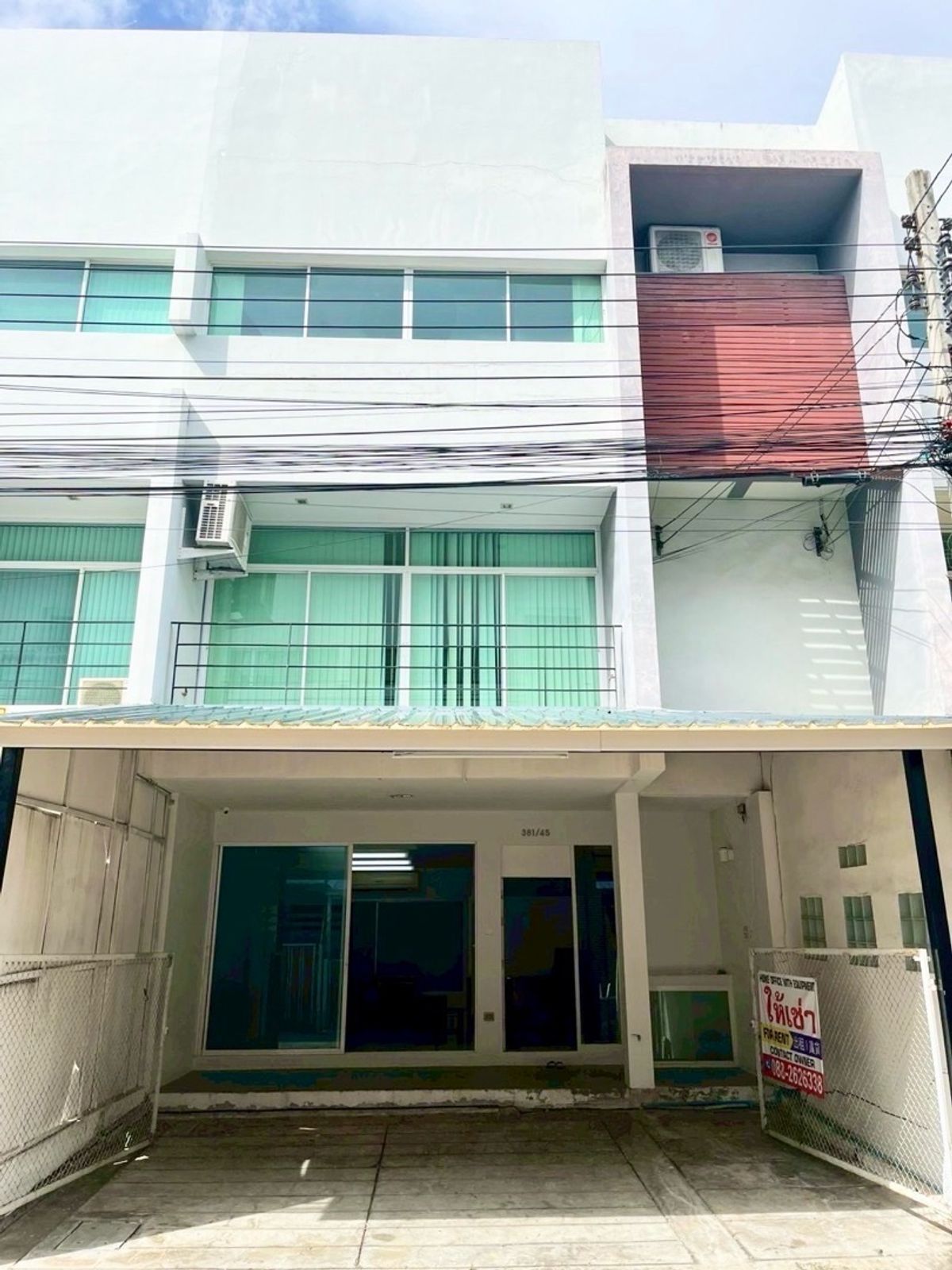 For RentHome OfficeSamut Prakan,Samrong : ✨️ For Rent 📍Bang Phli (Opposite Lotus City Park)
Townhome Office พร้อมอุปกรณ์ครบ 💡
เหมาะสำหรับทำออฟฟิศหรืออยู่อาศัย จดทะเบียนบริษัทได้ ✅