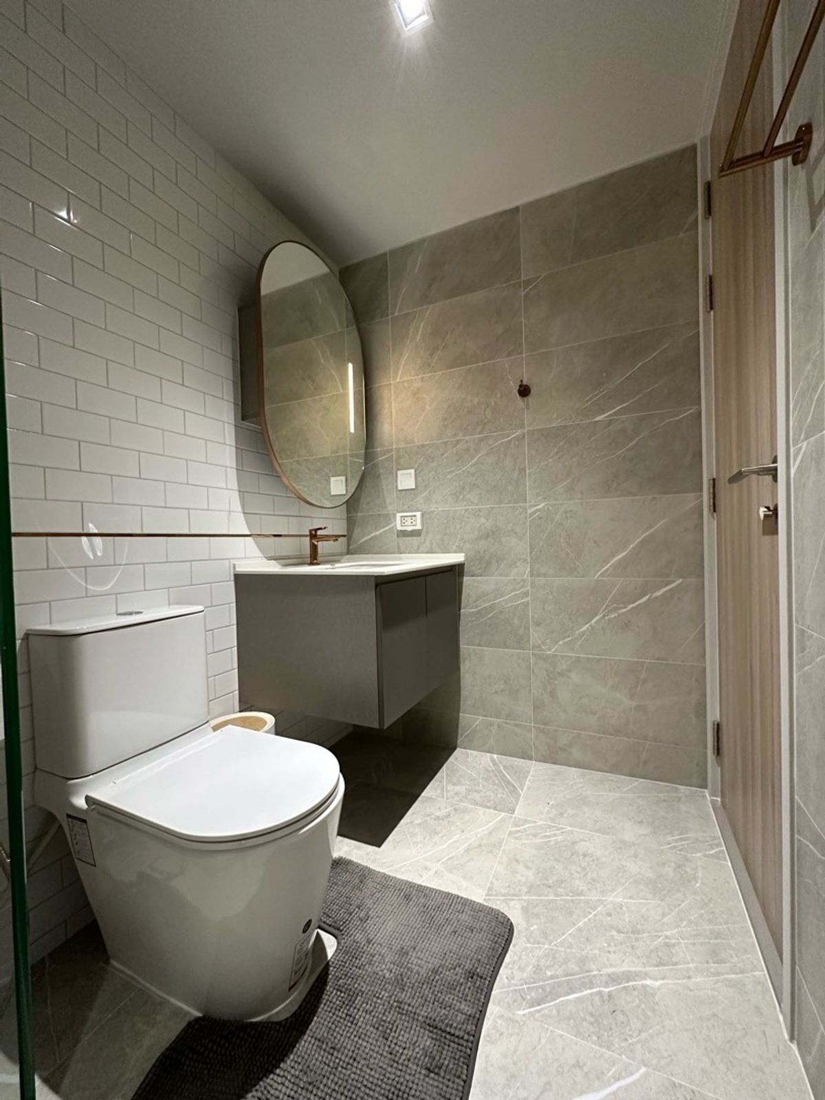 ขายคอนโดสุขุมวิท อโศก ทองหล่อ : 🎉🎊🎁Sale 1 Bed 3.99MB ✅🎁🎊🎉