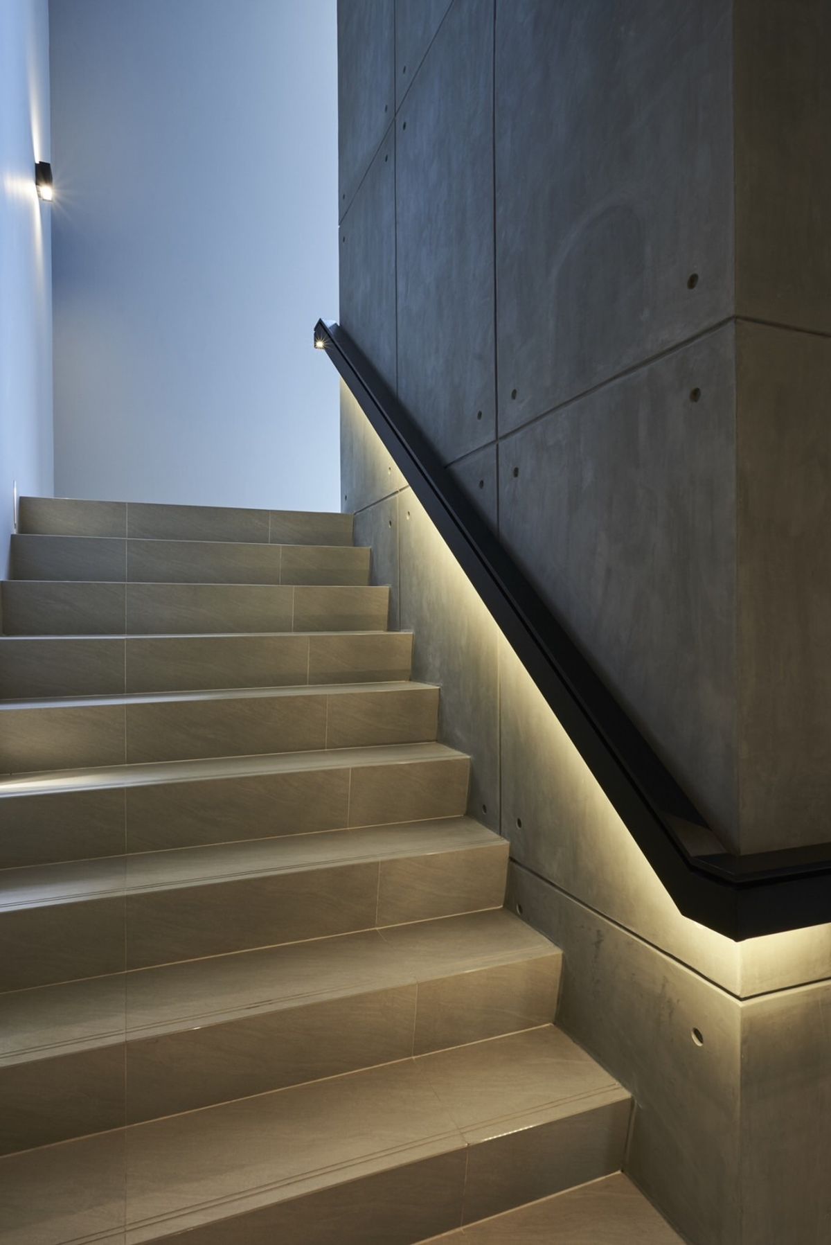 Home OfficeKasetsart, Ratchayothin : 🔥For sale: 7-story Luxury Office building with elevator + swimming pool, Ratchada 31, Intersection 2, near MRT Lat Phrao.