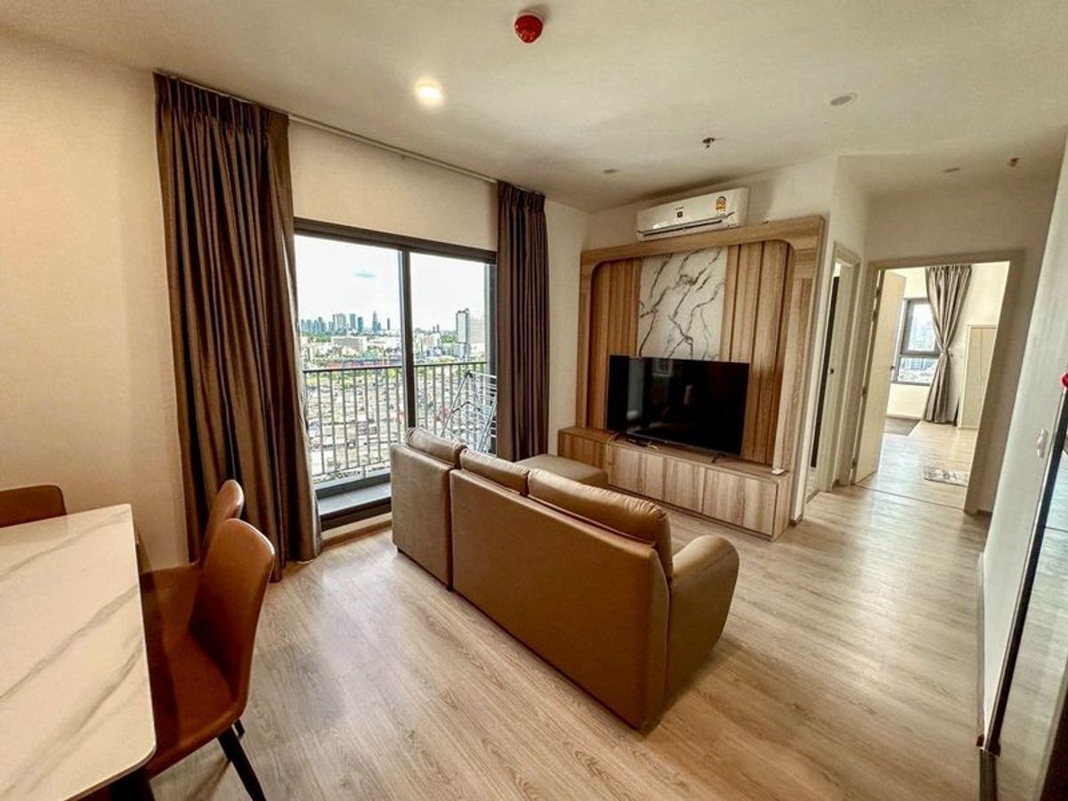 For RentCondoKhlongtoei, Kluaynamthai : Life Rama 4 Asoke for rent, 42,000 baht [MKr251016]