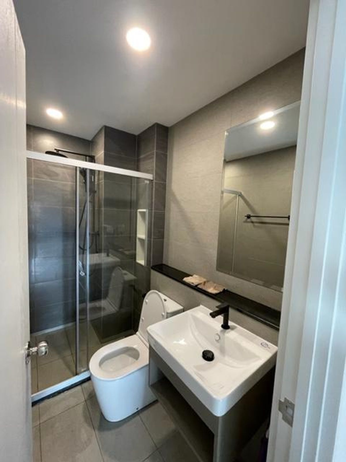 For RentCondoThaphra, Talat Phlu, Wutthakat : Supalai Loft Sathorn Ratchapruek【𝐑𝐄𝐍𝐓】🔥Modern loft-style room, emphasizing functionality and coolness from every angle🔥  Contact Line ID: @hacondo