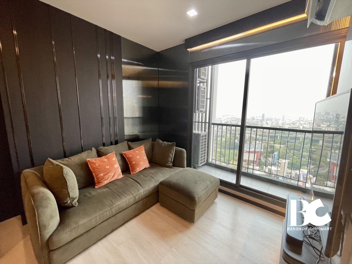 For RentCondoWitthayu, Chidlom, Langsuan, Ploenchit : 🔥Urgent rental🔥Life One Wireless* near Central Embassy and BTS Ploenchit, fully furnished, ready to move in