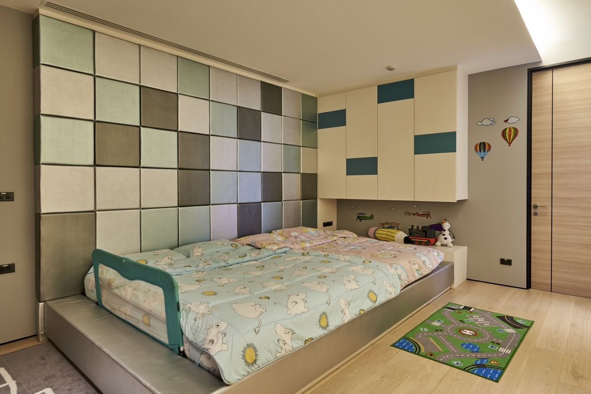 Home OfficeKasetsart, Ratchayothin : 🔥For sale: 7-story Luxury Office building with elevator + swimming pool, Ratchada 31, Intersection 2, near MRT Lat Phrao.