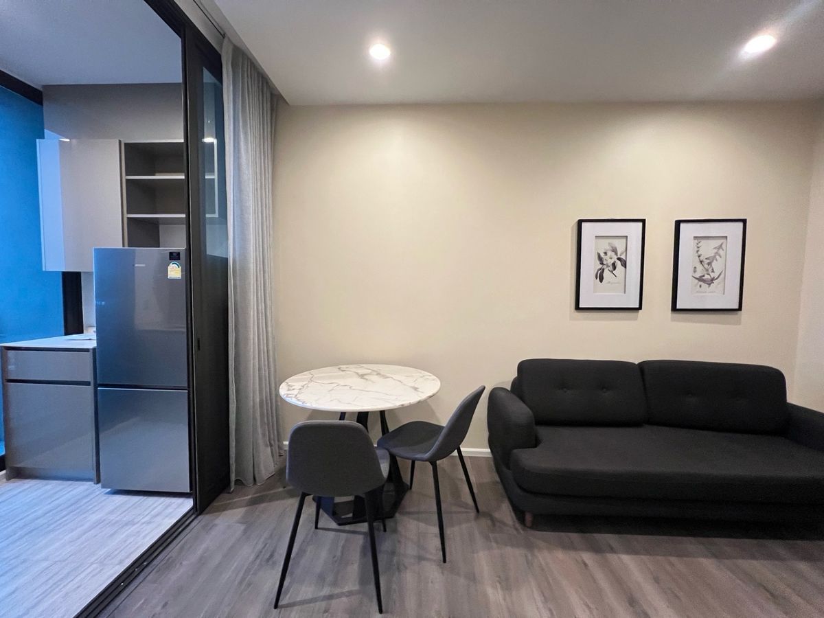 ให้เช่าคอนโดอ่อนนุช อุดมสุข : Whizdom Essense for rent 23,000