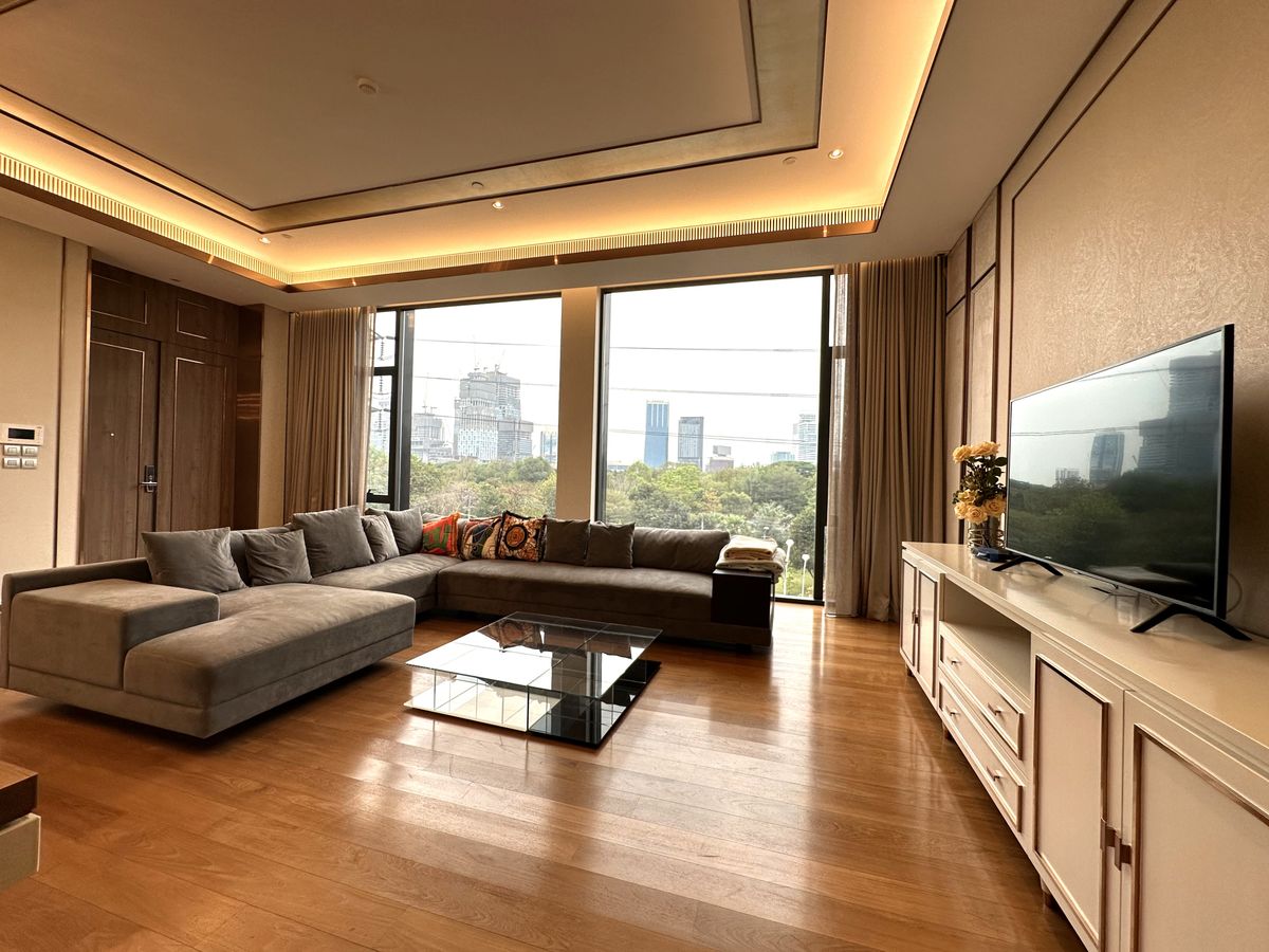 ขายคอนโดวิทยุ ชิดลม หลังสวน : ขายคอนโดหรู 3 ห้องนอน วิวสวนลุมสุดตระการตา ที่ สินธร ลุมพินี