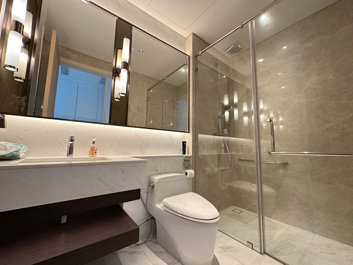 ให้เช่าคอนโดวิทยุ ชิดลม หลังสวน : คอนโดหรู ลิฟต์ส่วนตัว วิวสถานทูตสุดร่มรื่น ที่สินธร เรสซิเดนซ์