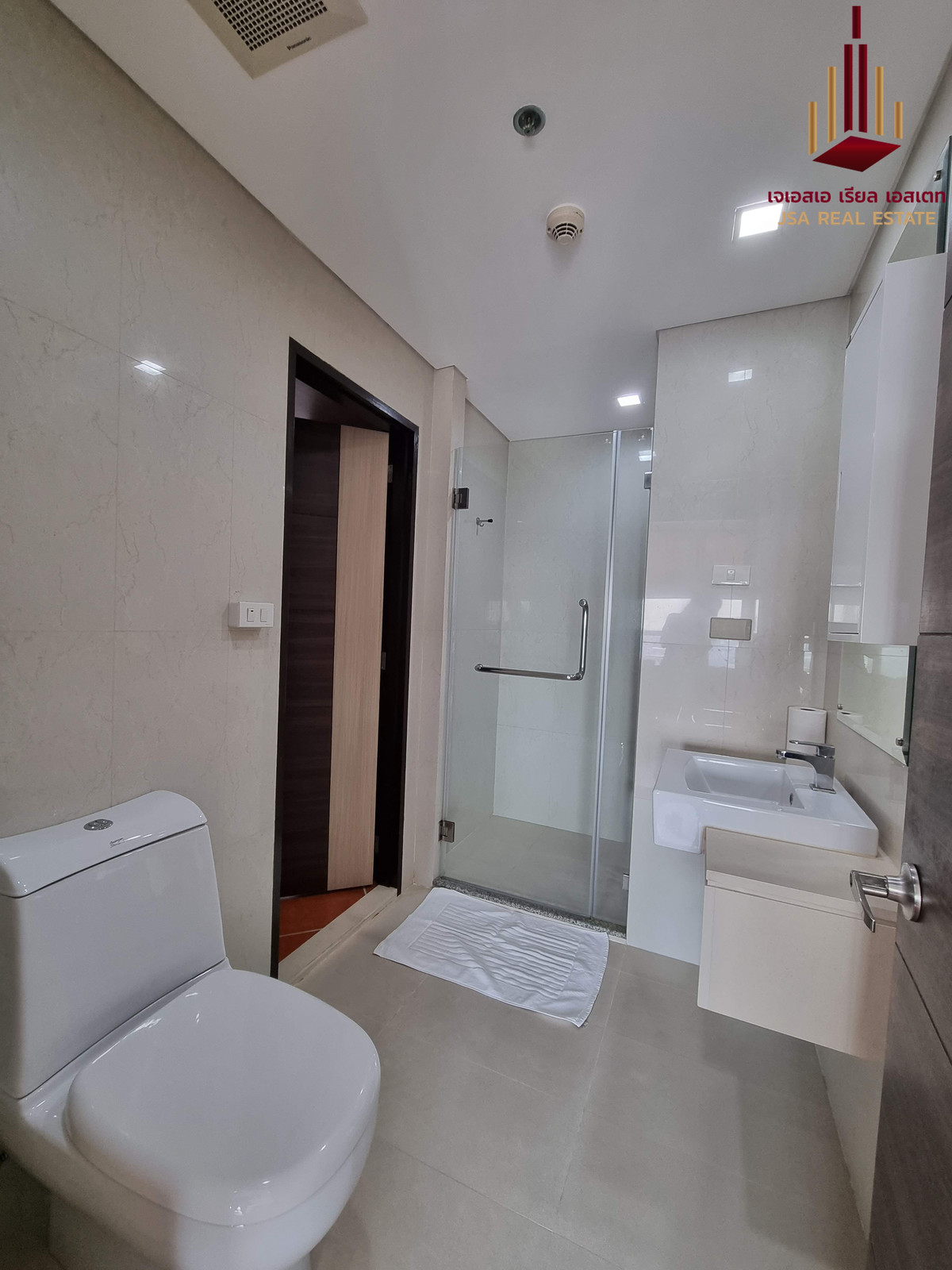 For RentCondoOnnut, Udomsuk : ✨ For Rent: Le Luk Condo ✨ 💰 Only 26,000 THB/month