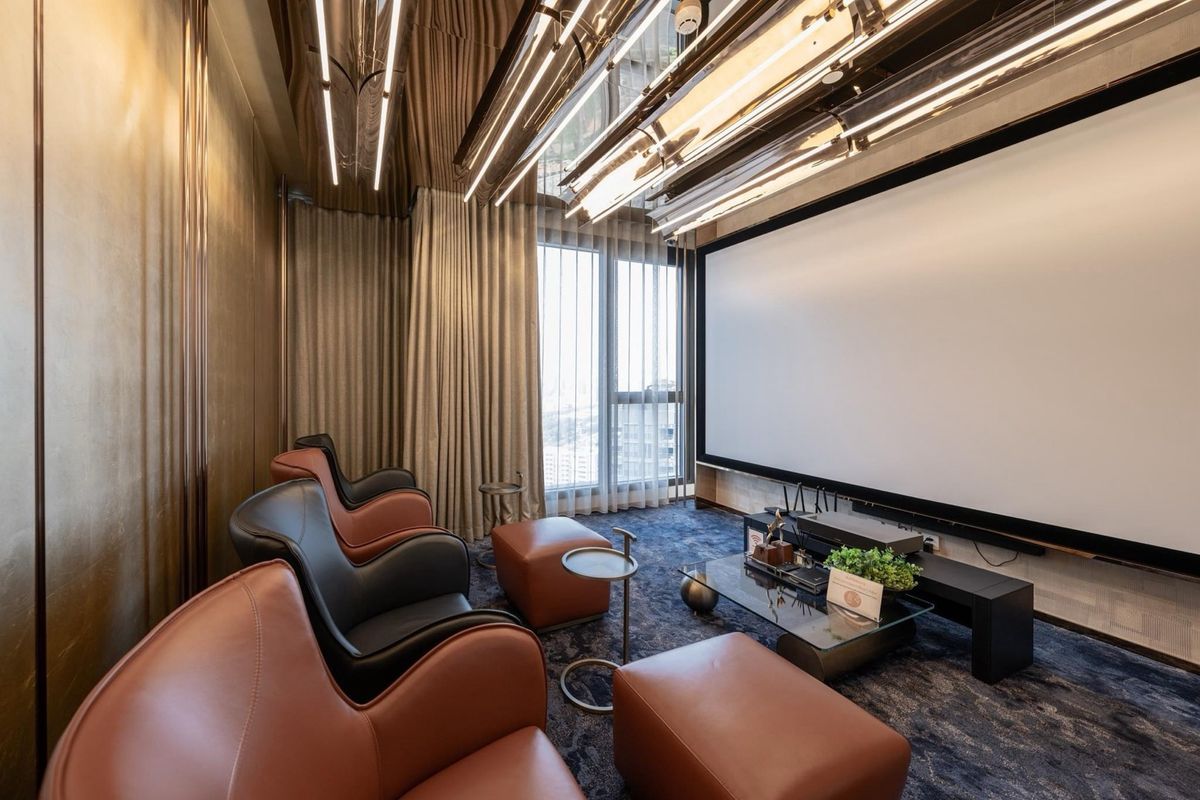 For SaleCondoRama9, Petchburi, RCA : New room ready to move in, easy installments 𝟐𝟗,𝟎𝟎𝟎/month 𝐅𝐫𝐞𝐞 Every expense Ready to move in Impressive care at every level. Selling at a loss.