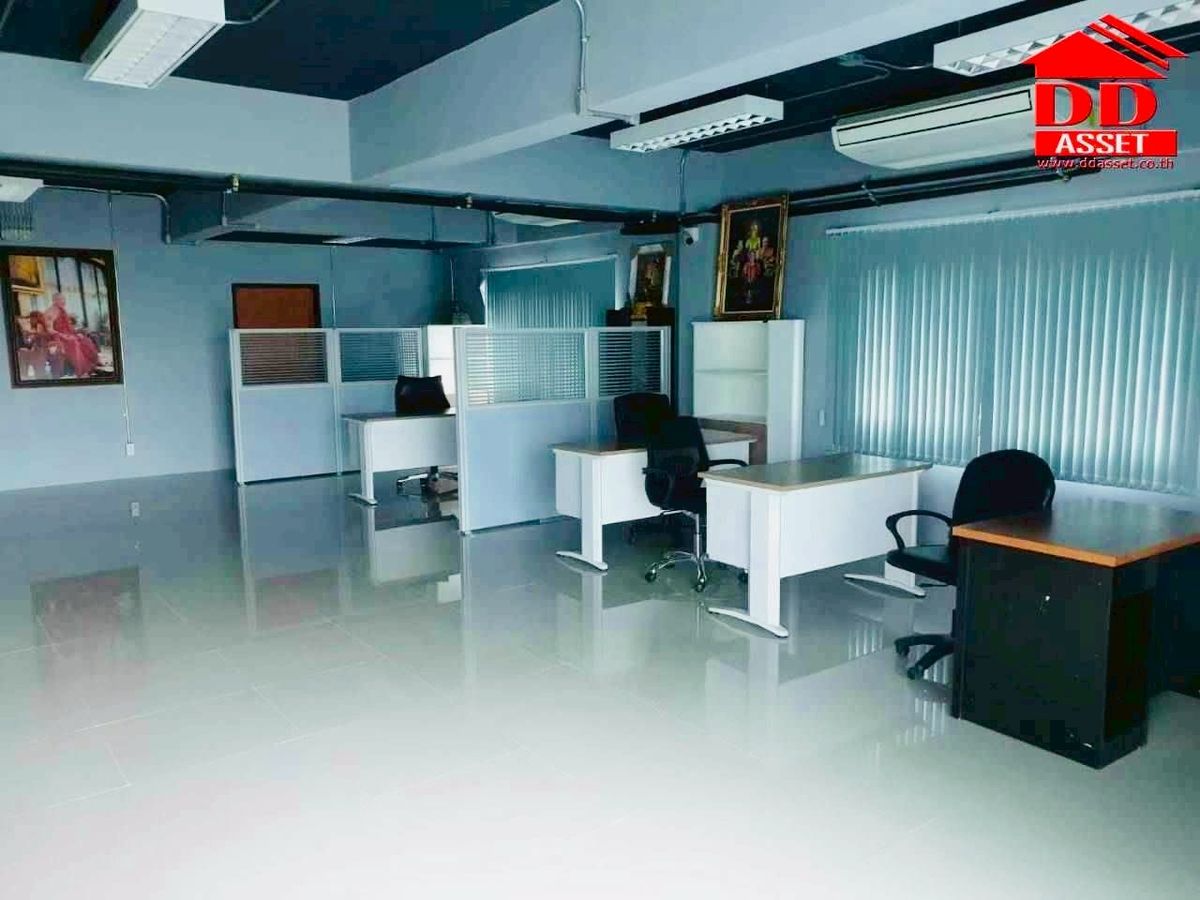 ขายโกดังปทุมธานี รังสิต ธรรมศาสตร์ : ขายอาคาร 3 ชั้น พร้อมโกดัง หนองเสือ จ.ปทุม รหัส : F8032