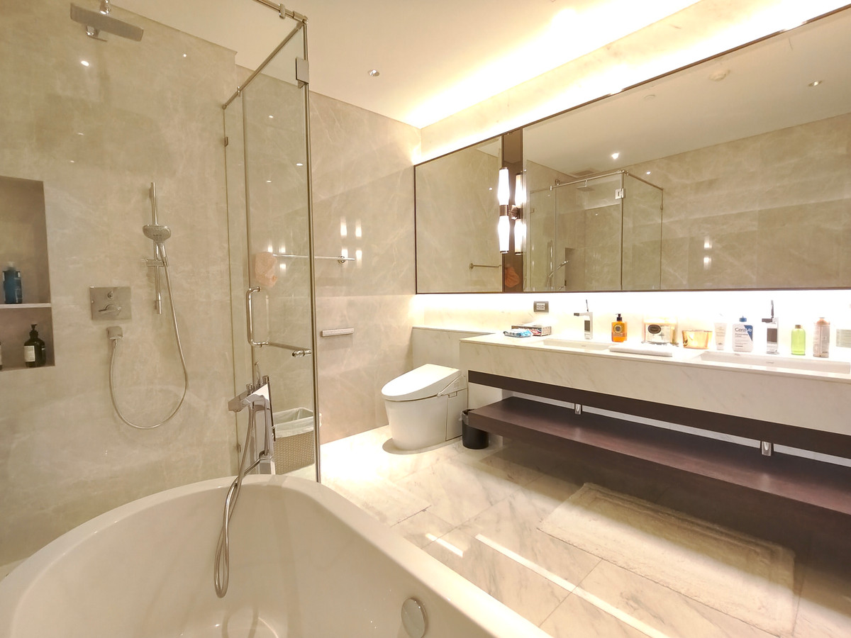 ให้เช่าคอนโดวิทยุ ชิดลม หลังสวน : คอนโดหรู ลิฟต์ส่วนตัว วิวสถานทูตสุดร่มรื่น ที่สินธร เรสซิเดนซ์