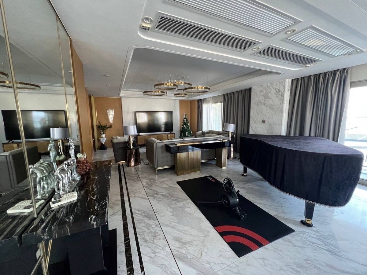 For SaleCondoSukhumvit, Asoke, Thonglor : Penthouse For Sale near BTS Phrom Phong