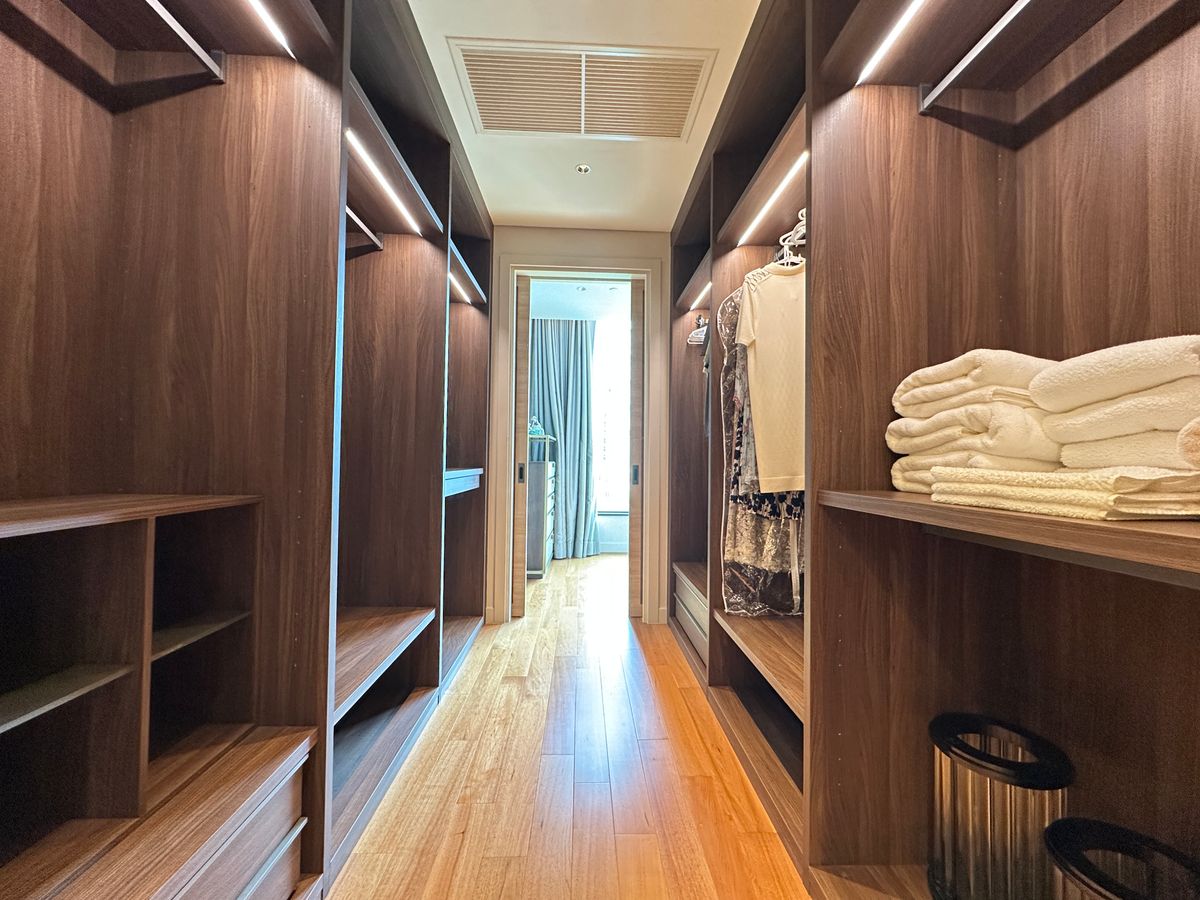 ให้เช่าคอนโดวิทยุ ชิดลม หลังสวน : คอนโดหรู ลิฟต์ส่วนตัว วิวสถานทูตสุดร่มรื่น ที่สินธร เรสซิเดนซ์