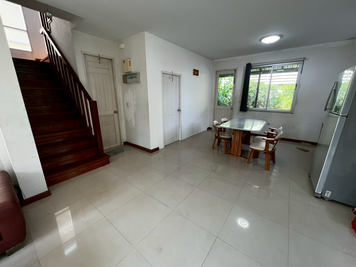 ให้เช่าบ้านพระราม 5 ราชพฤกษ์ บางกรวย : บ้านเดี่ยว พื้นที่เยอะ ครัวใหญ่มาก จดบริษัทได้ เลี้ยงสัตว์ได้ อยู่หลัง เซ็นทรัล เวสต์วิลล์ 4 ห้องนอน 3 ห้องน้ำ