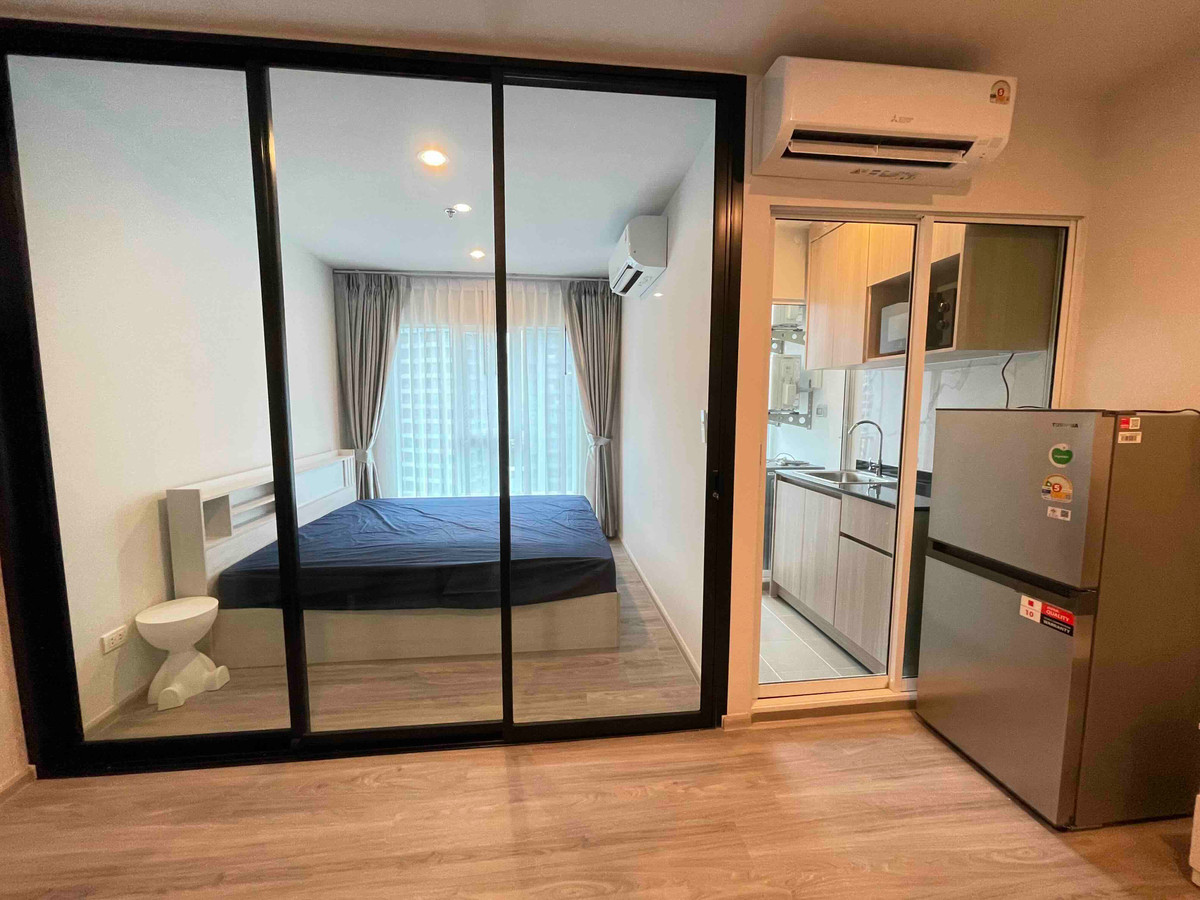 For RentCondoBangna, Bearing, Lasalle : For Rent – Bigger room 29 sq.m. Regent Home Bangna Condo, BTS Bangna 400meters, Fully furnished, ready move in