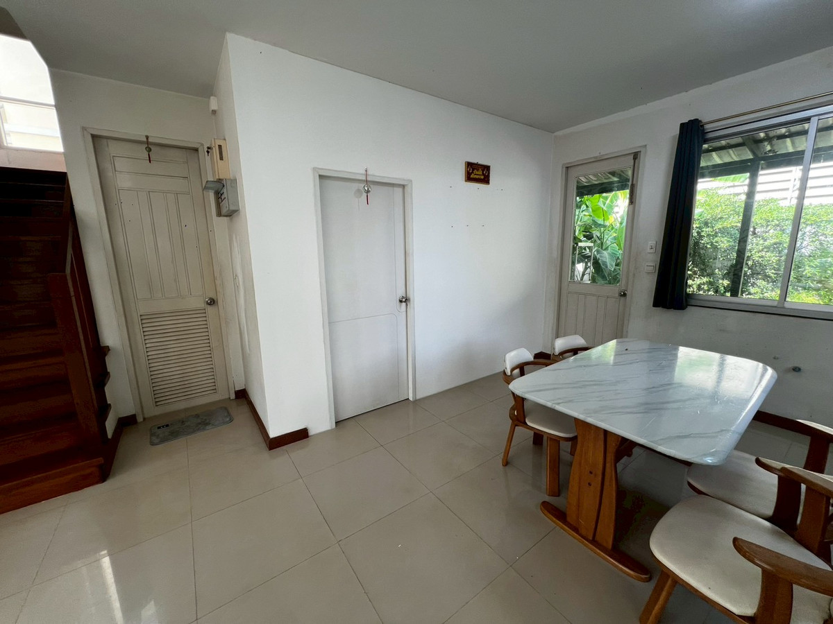 ให้เช่าบ้านพระราม 5 ราชพฤกษ์ บางกรวย : บ้านเดี่ยว พื้นที่เยอะ ครัวใหญ่มาก จดบริษัทได้ เลี้ยงสัตว์ได้ อยู่หลัง เซ็นทรัล เวสต์วิลล์ 4 ห้องนอน 3 ห้องน้ำ