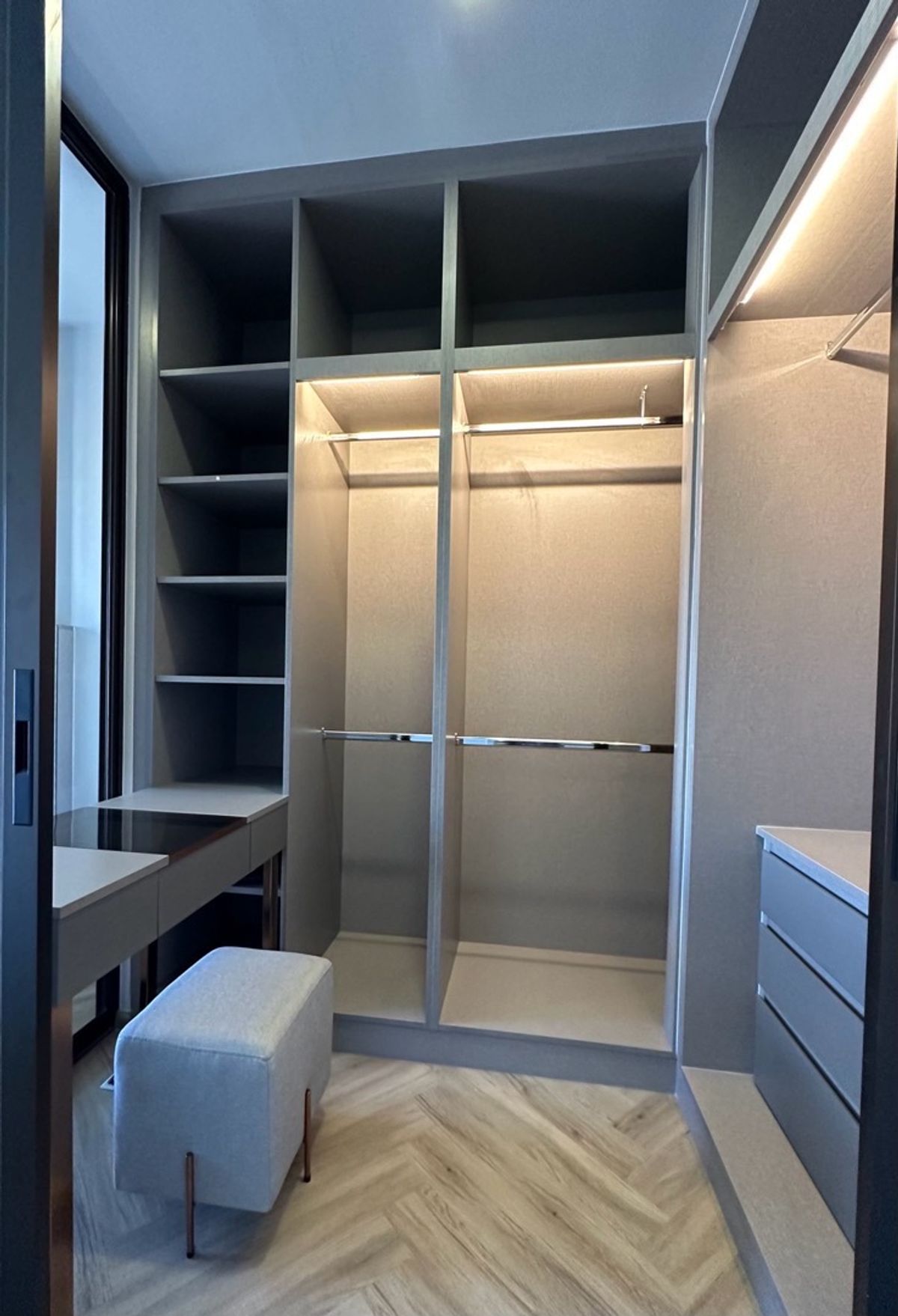 ขายคอนโดสุขุมวิท อโศก ทองหล่อ : 🎉🎊🎁Sale 1 Bed 3.99MB ✅🎁🎊🎉