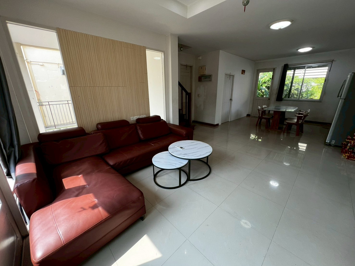 ให้เช่าบ้านพระราม 5 ราชพฤกษ์ บางกรวย : บ้านเดี่ยว พื้นที่เยอะ ครัวใหญ่มาก จดบริษัทได้ เลี้ยงสัตว์ได้ อยู่หลัง เซ็นทรัล เวสต์วิลล์ 4 ห้องนอน 3 ห้องน้ำ