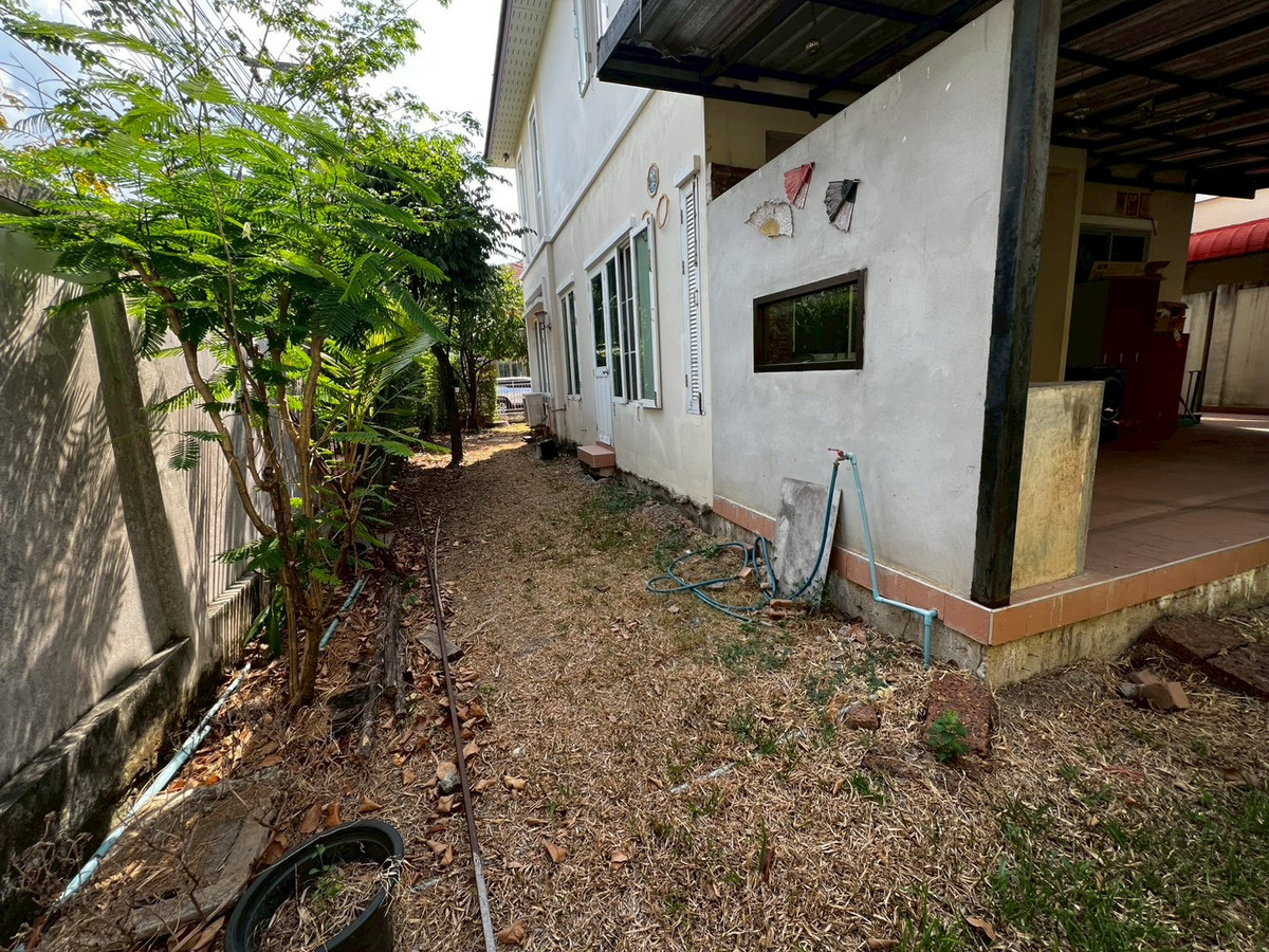 ให้เช่าบ้านพระราม 5 ราชพฤกษ์ บางกรวย : บ้านเดี่ยว พื้นที่เยอะ ครัวใหญ่มาก จดบริษัทได้ เลี้ยงสัตว์ได้ อยู่หลัง เซ็นทรัล เวสต์วิลล์ 4 ห้องนอน 3 ห้องน้ำ