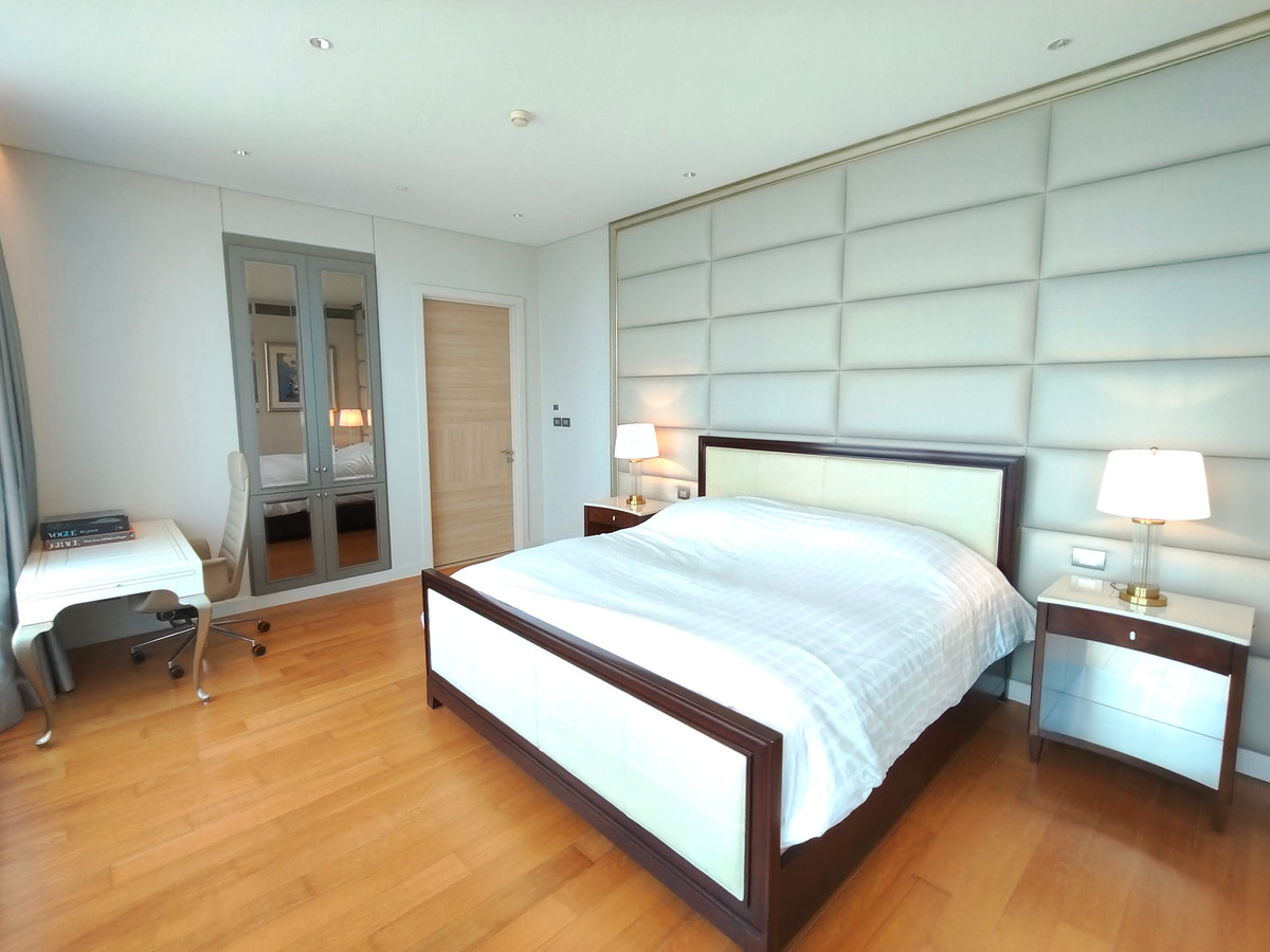 ให้เช่าคอนโดวิทยุ ชิดลม หลังสวน : คอนโดหรู ลิฟต์ส่วนตัว วิวสถานทูตสุดร่มรื่น ที่สินธร เรสซิเดนซ์