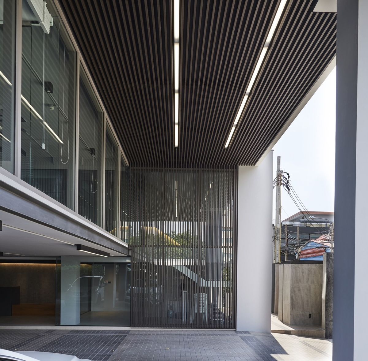 Home OfficeKasetsart, Ratchayothin : 🔥For sale: 7-story Luxury Office building with elevator + swimming pool, Ratchada 31, Intersection 2, near MRT Lat Phrao.