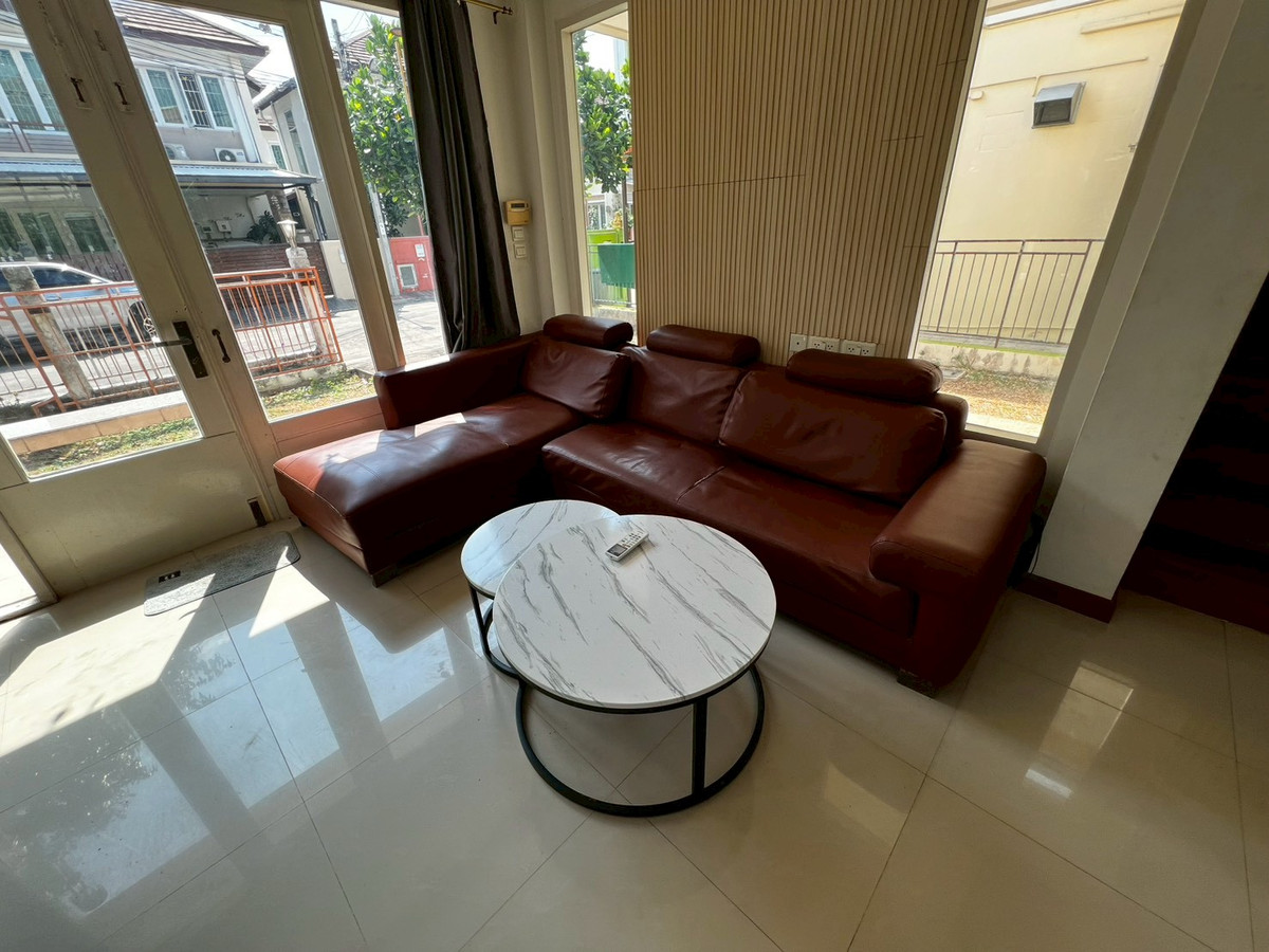 ให้เช่าบ้านพระราม 5 ราชพฤกษ์ บางกรวย : บ้านเดี่ยว พื้นที่เยอะ ครัวใหญ่มาก จดบริษัทได้ เลี้ยงสัตว์ได้ อยู่หลัง เซ็นทรัล เวสต์วิลล์ 4 ห้องนอน 3 ห้องน้ำ