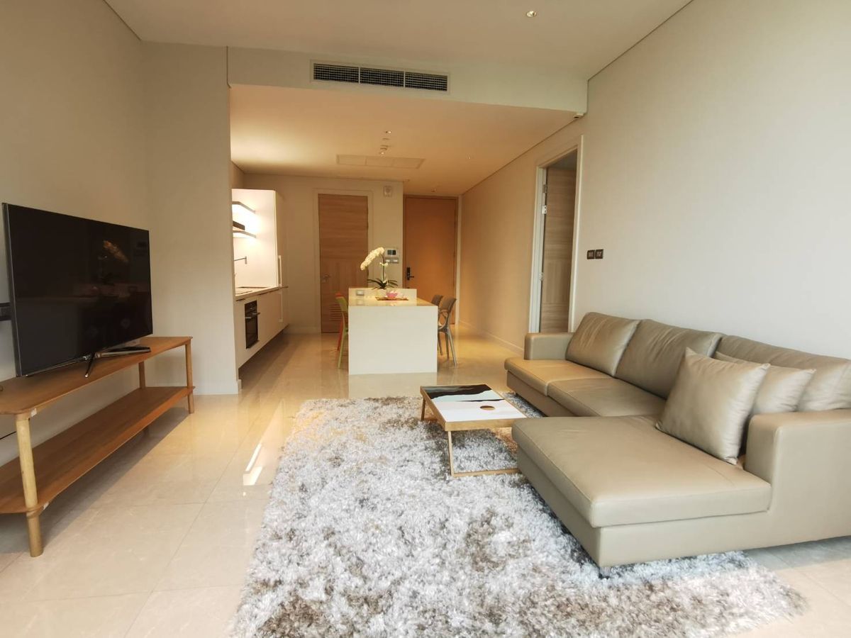 For RentCondoWitthayu, Chidlom, Langsuan, Ploenchit : *** Available Now *** Spacious Luxury 1-Bedroom Condo at Sindhorn Residence