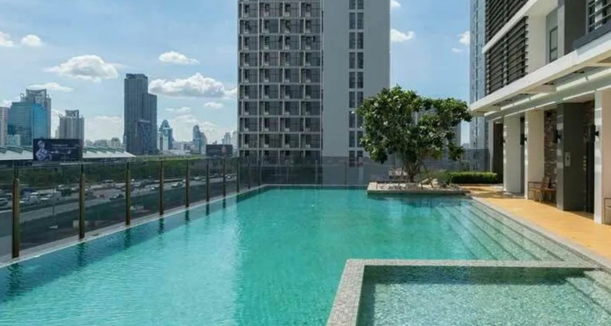 For SaleCondoRama9, Petchburi, RCA : ✨ For Sale: RHYTHM Asoke Condo ✨ 💰 Only 5,930,000 THB