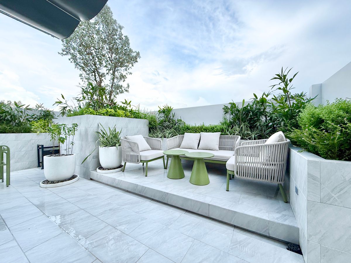 ขายบ้านพระราม 9 เพชรบุรีตัดใหม่ RCA : ขายบ้านตัวอย่างสุดหรู CANVAS RAMA 9 – แบบ Atelier บ้านเดี่ยว 3 ชั้น พร้อมลิฟต์ส่วนตัว หลังเดียวในโครงการที่มี “สระว่ายน้ำส่วนตัว” และ “ที่ดินใหญ่ที่สุด”