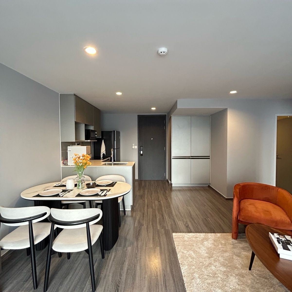 For RentCondoSukhumvit, Asoke, Thonglor : For rent Ideo Mobi Sukhumvit 40