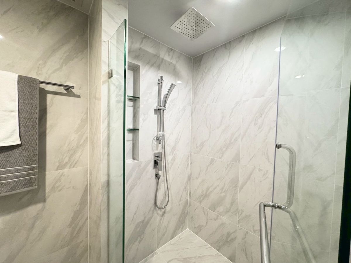 For RentCondoSukhumvit, Asoke, Thonglor : For rent Ideo Mobi Sukhumvit 40