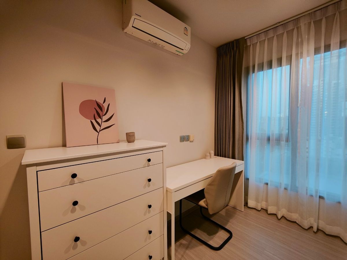For RentCondoRama9, Petchburi, RCA : Cozy 1+1 bedroom for rent at Life Asoke Rama9 
