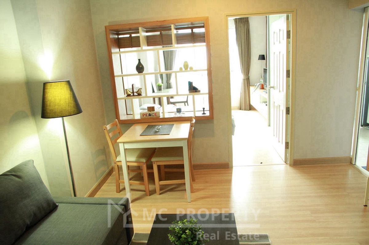 For RentCondoSathorn, Narathiwat : Life@Sathorn 10 Ready to move! 1 bedroom 41sqm high floor for rent only 20,000 Tel: 0816878954 