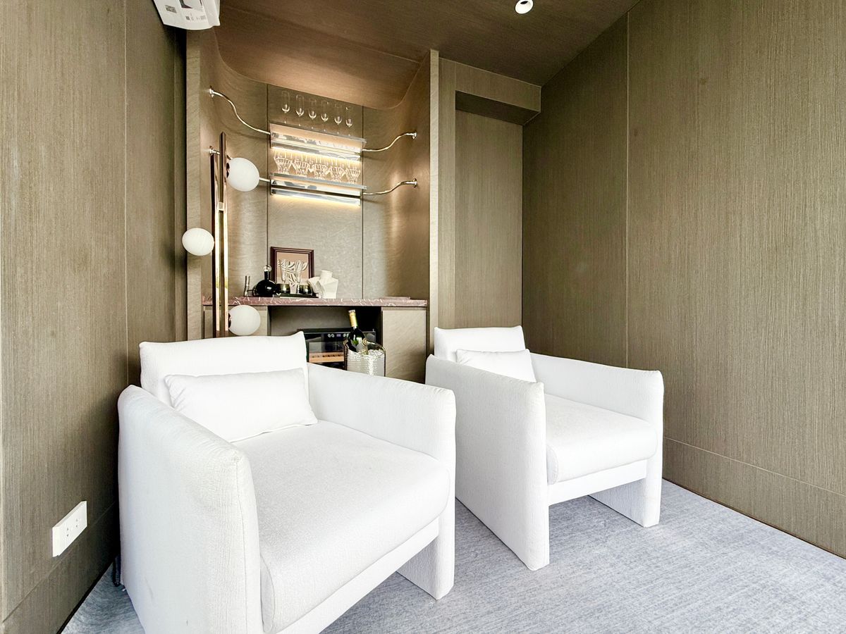 ขายบ้านพระราม 9 เพชรบุรีตัดใหม่ RCA : ขายบ้านตัวอย่างสุดหรู CANVAS RAMA 9 – แบบ Atelier บ้านเดี่ยว 3 ชั้น พร้อมลิฟต์ส่วนตัว หลังเดียวในโครงการที่มี “สระว่ายน้ำส่วนตัว” และ “ที่ดินใหญ่ที่สุด”