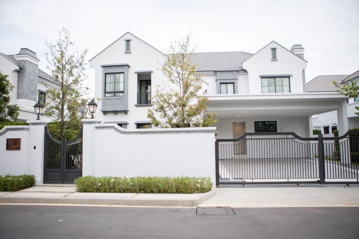 For RentHousePattanakan, Srinakarin : ✨🤍 House for rent, good atmosphere, suitable for relaxing. #Krungthep Kreetha #NantawanRama9