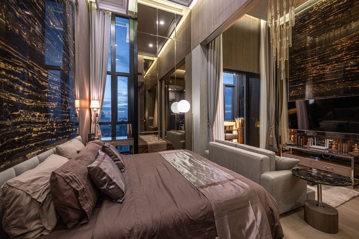 ให้เช่าคอนโดสุขุมวิท อโศก ทองหล่อ : 🏙 Ashton Asoke ชั้น 50 | เพดานสูง 4 ม. | วิวพาโนรามาใจกลางอโศก ห้องแต่งหรู Modern Luxury พร้อมเข้าอยู่ เพียง 45,000 บ./เดือน (ฟีฟ่า) 087-808-3690