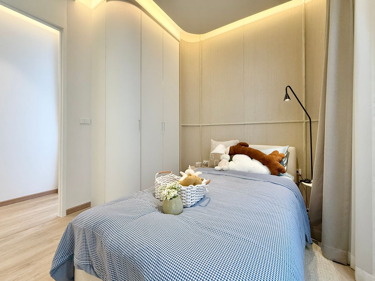 ขายบ้านพระราม 9 เพชรบุรีตัดใหม่ RCA : ขายบ้านตัวอย่างสุดหรู CANVAS RAMA 9 – แบบ Atelier บ้านเดี่ยว 3 ชั้น พร้อมลิฟต์ส่วนตัว หลังเดียวในโครงการที่มี “สระว่ายน้ำส่วนตัว” และ “ที่ดินใหญ่ที่สุด”