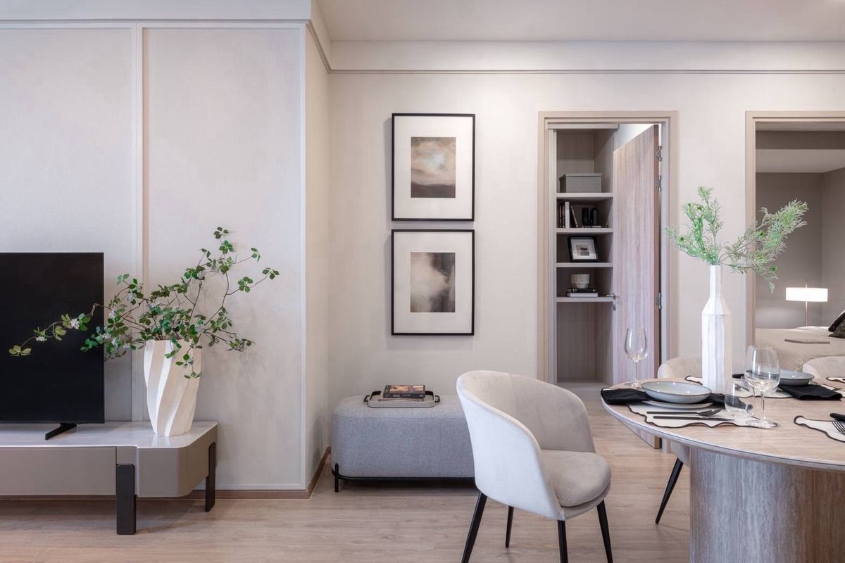 ขายคอนโดราชเทวี พญาไท : 📌𝐇𝐎𝐓 𝐃𝐄𝐀𝐋 ขาย XT Phayathai ขนาด 93 Sq.m 2 bed 2 bath ราคาเพียง 14.99 MB จอดรถได้ 2 คัน  ติดต่อ 086-795-9997 (จิมมี่)